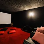 Californienne D'exception Avec Piscine Rouge A * אנטיב