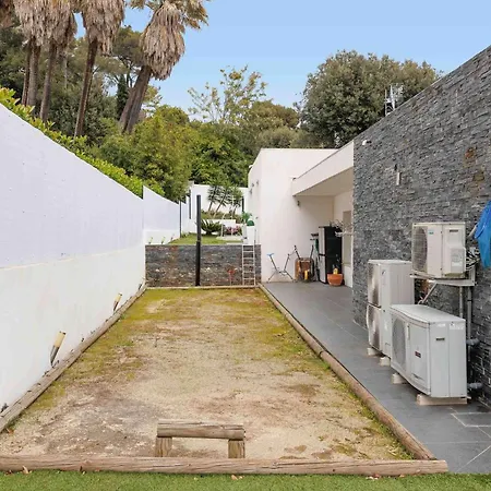 Californienne D'exception Avec Piscine Rouge A فيلة